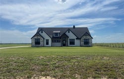 640 ANDERSON RANCH Road, Waxahachie, TX 75167