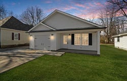 423 S Madison, Madisonville, KY 42431