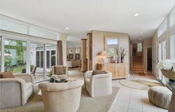 255 Bonnie Lane, Aurora, OH 44202