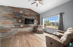 7905 W Wilson Dr, Sioux Falls, SD 57106