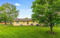 711 S Colby Street, Hamilton, MO 64644