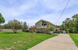 800 LAKEVIEW AVENUE, MOUNT DORA, FL 32757