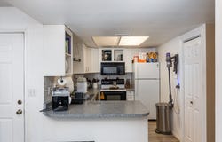 935 E CREEKHILL Ln, Midvale, UT 84047