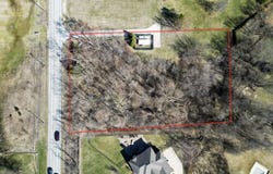 6889 E 109th Avenue, Crown Point, IN 46307