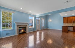 8 Joseph Dr, Raritan Twp., NJ 08822-5110