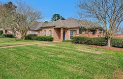 2606 Woodstock Drive, Lufkin, TX 75904
