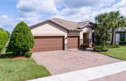 739 SE Villandry Way, Port Saint Lucie, FL 34984
