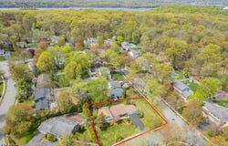 2 Euclid Ter, Parsippany-Troy Hills Twp., NJ 07054-1417