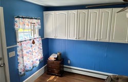 40 Aaron Ave Avenue, Bristol, RI 02809