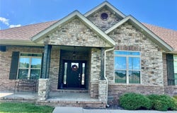 1095 CASTLE ROCK Avenue, Lebanon, MO 65536