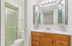 4215 N 100th St, Milwaukee, WI 53222