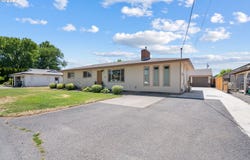 4218 SW JAY AVE, Pendleton, OR 97801