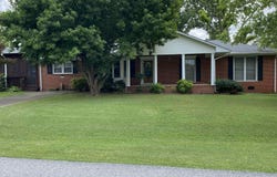 1501 Reynard Street W, Athens, AL 35611