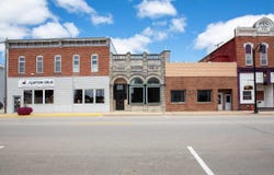 104 E 1st Street, Sumner, IA 50674