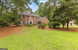 108 Summit Walk, Peachtree City, GA 30269