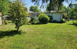 212 S Grove, Standish, MI 48703