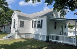 609 S Walsh Street, Garrett, IN 46738-1505