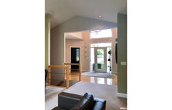 325 HILLCREST Drive, Macomb, IL 61455