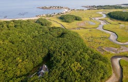 8 Shore Road, Biddeford, ME 04005