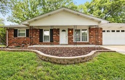 1689 Heffington Drive, Chesterfield, MO 63017