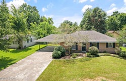 9346 Rainford Road, Baton Rouge, LA 70810