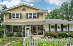 18815 W Observatory Rd, New Berlin, WI 53146