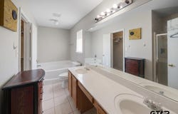 10838 Nashville Dr, Flint, TX 75762
