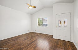 1122 E CHARLESTON Avenue, Phoenix, AZ 85022