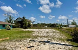 126 Pine St, Mexico Beach, FL 32456