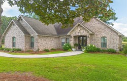 16 Oak Haven Drive, Poplarville, MS 39470