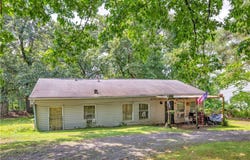 125 Aiken Ln, Mars, PA 16046