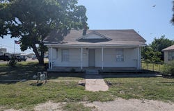 401 N Church St., ROCKPORT, TX 78382
