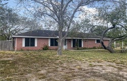 133 N County Road 307, Orange Grove, TX 78372