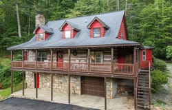 1145 Bearwallow Mountain Road, Hendersonville, NC 28792