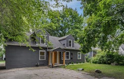 1236 Kensington Drive, Ann Arbor, MI 48104