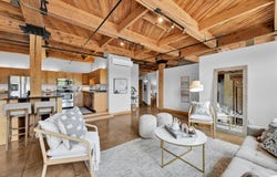 904 E Pearson St, Milwaukee, WI 53202