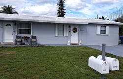 5901 Garfield St, Hollywood, FL 33021