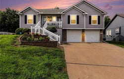 7207 E 165th Street, Belton, MO 64012