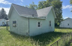 1739 E 18th Street, Anderson, IN 46016