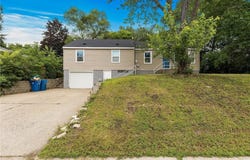 2710 W 110th Street, Bloomington, MN 55431