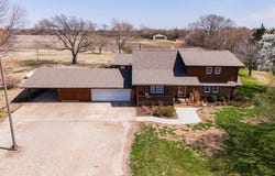 1222 E 110th, Belle Plaine, KS 67013