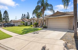 1929 N Auburn Court, Visalia, CA 93292