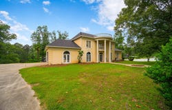 1005 Orange St., Many, LA 71449