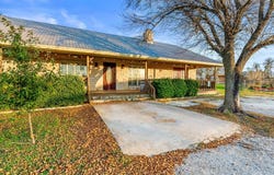 2700 AUCTION BARN, Belton, TX 76513