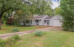 8932 E 66th Street, Raytown, MO 64133