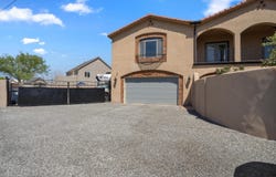 909 KINLEY Avenue NW, Albuquerque, NM 87104
