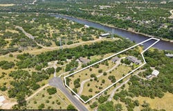 2203 Improver Rd, Spicewood, TX 78669