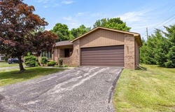 31450 Orchard Brook Court, Farmington Hills, MI 48336