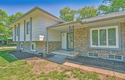 1126 N Crestline Cir, Wichita, KS 67212