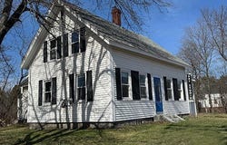 903 Western Avenue, Manchester, ME 04351